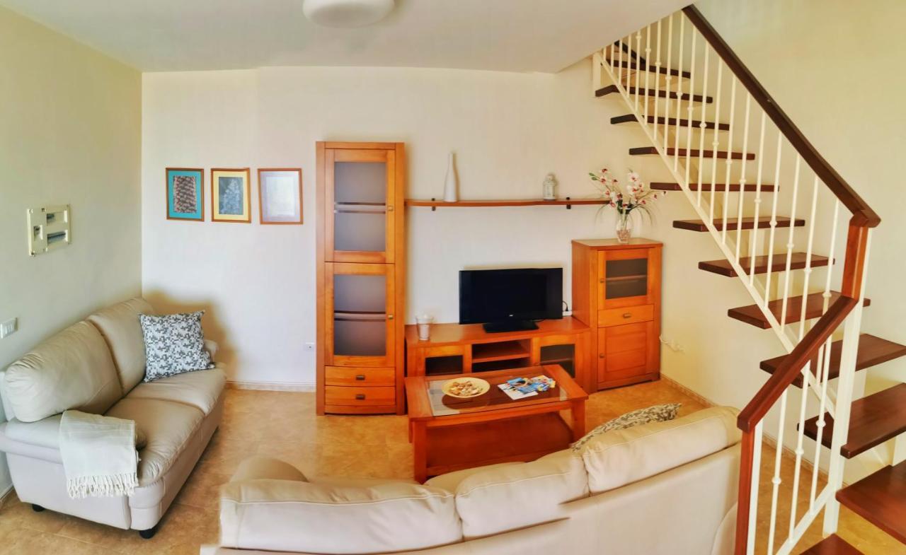Apartamentos Brito Orzola Luaran gambar