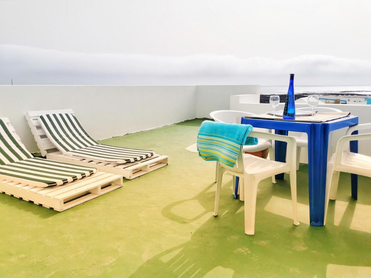 Apartamentos Brito Orzola Luaran gambar