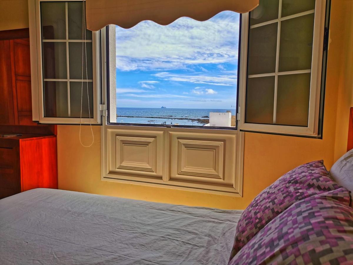 Apartamentos Brito Orzola Luaran gambar