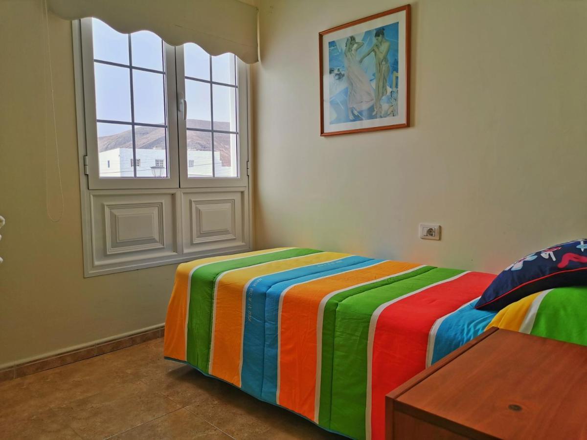 Apartamentos Brito Orzola Luaran gambar